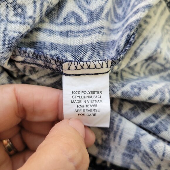 Notations Womens Top 2X Plus Roll Tab Sleeve Blue Geometric Button Up GEO220E - Picture 9 of 10